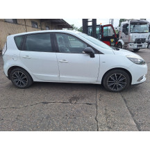 Feu de pare choc arriere droit RENAULT SCENIC 3 Photo n°9