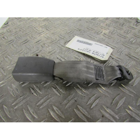 Attache ceinture arriere droit KIA RIO 2