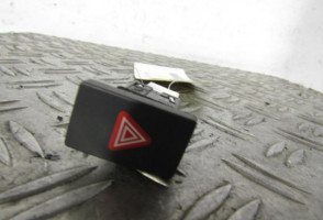 Bouton de warning VOLKSWAGEN GOLF 6