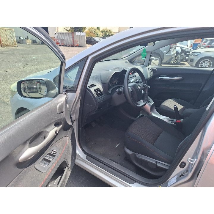 Feu arriere principal droit (feux) TOYOTA AURIS 1 Photo n°17