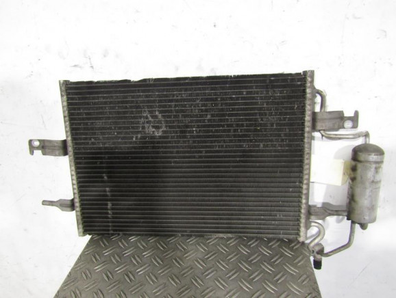 Radiateur clim OPEL MERIVA A Photo n°1