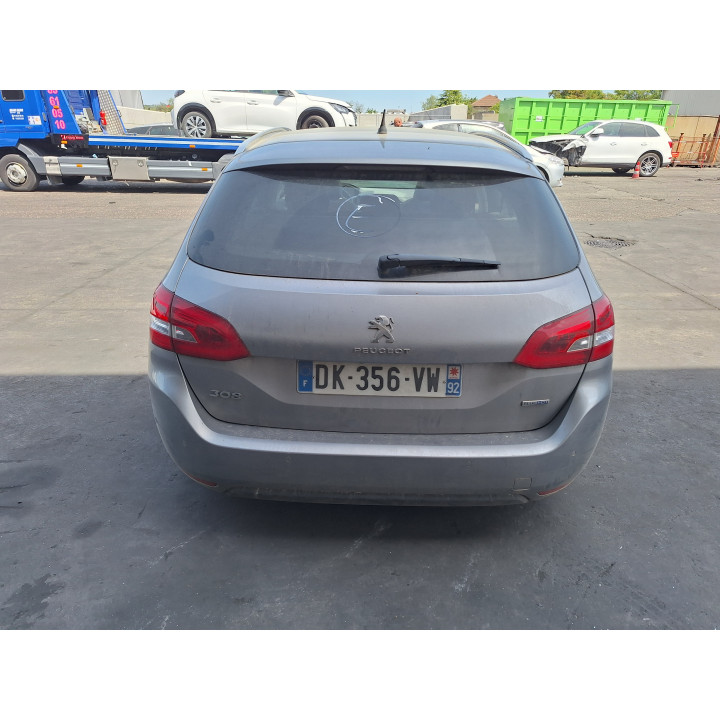 Feu arriere principal droit (feux) PEUGEOT 308 2 SW Photo n°11