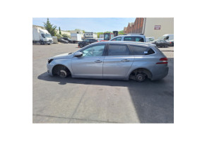 Feu arriere secondaire gauche (feux) PEUGEOT 308 2 SW Photo n°14