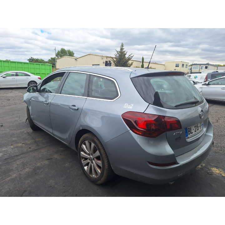 Feu arriere principal droit (feux) OPEL ASTRA J SPORTS Photo n°10