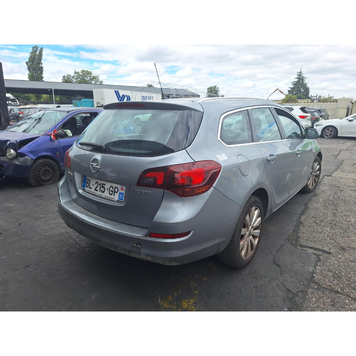Feu arriere principal droit (feux) OPEL ASTRA J SPORTS Photo n°12