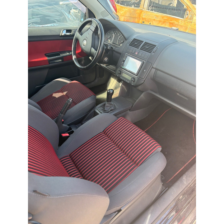 Feu arriere principal droit (feux) VOLKSWAGEN POLO 4 Photo n°9