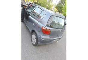 Optique avant principal gauche (feux)(phare) TOYOTA YARIS 1 Photo n°9