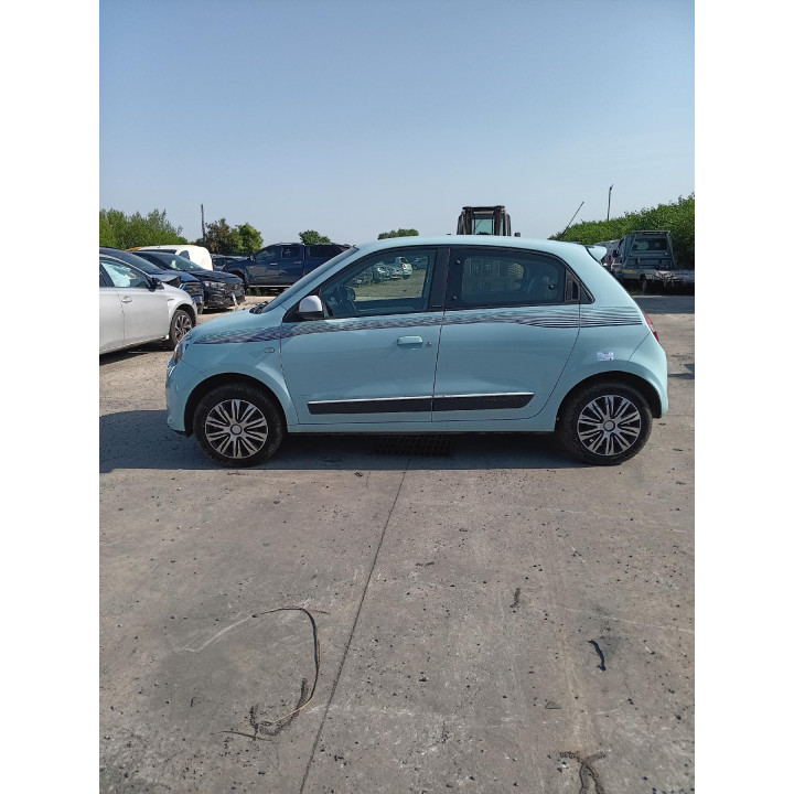 Feu diurne avant gauche RENAULT TWINGO 3 Photo n°18