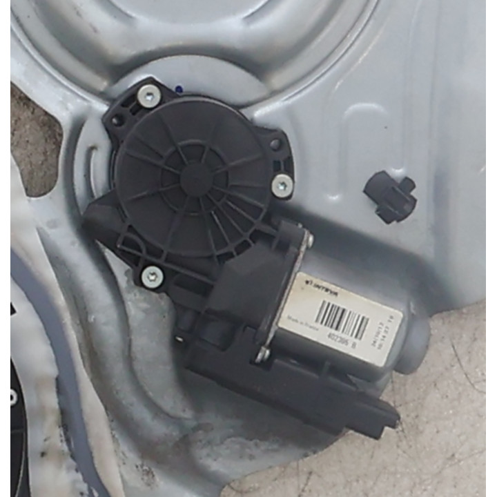 Leve vitre electrique avant gauche KIA SPORTAGE 3 Photo n°2
