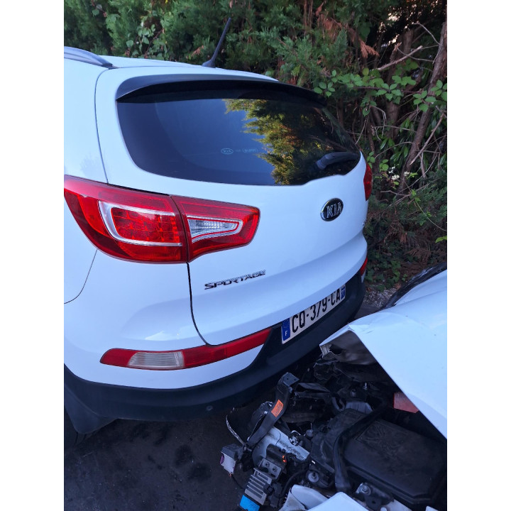 Feu de pare choc arriere droit KIA SPORTAGE 3 Photo n°10