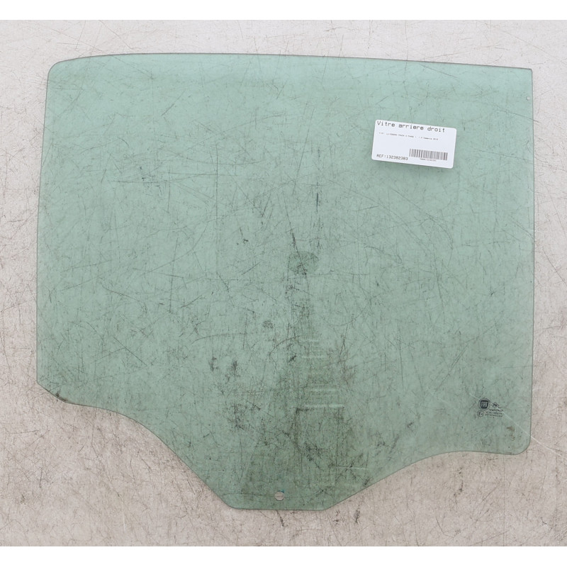 Vitre arriere droit FIAT PANDA 3 Photo n°1