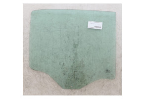 Vitre arriere droit FIAT PANDA 3 Photo n°1