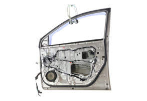 Porte avant droit TOYOTA AURIS 2 Photo n°8