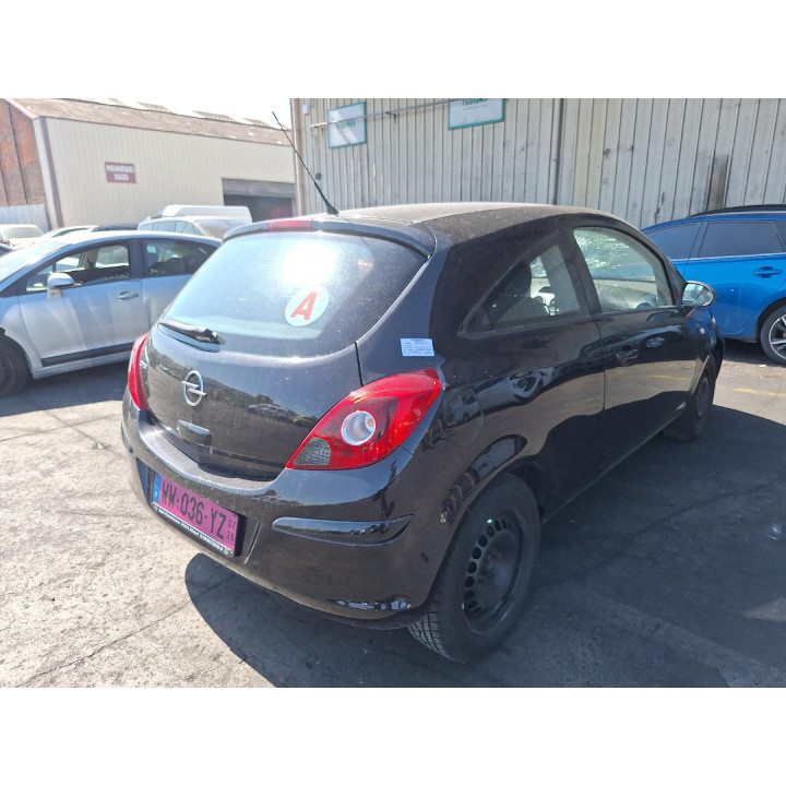 Feu arriere principal droit (feux) OPEL CORSA D Photo n°7