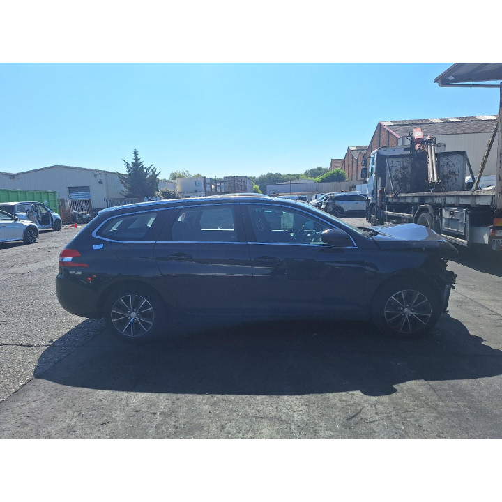 Leve vitre electrique avant gauche PEUGEOT 308 2 SW Photo n°13