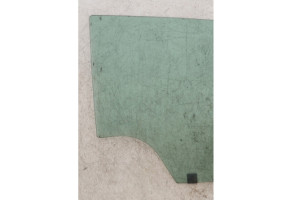 Vitre arriere droit RENAULT CLIO 4 Photo n°3