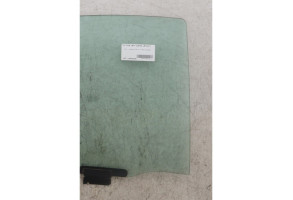 Vitre arriere droit PEUGEOT 607 Photo n°3