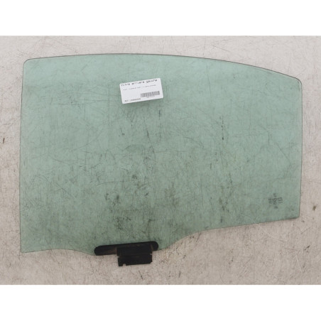 Vitre arriere gauche PEUGEOT 607