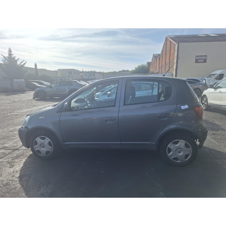 Leve vitre electrique avant gauche TOYOTA YARIS 1 Photo n°11