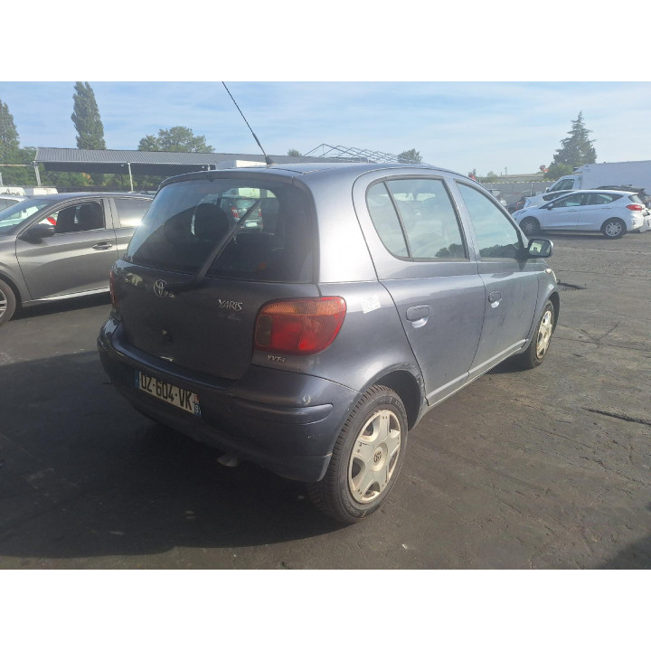 Leve vitre electrique avant gauche TOYOTA YARIS 1 Photo n°17