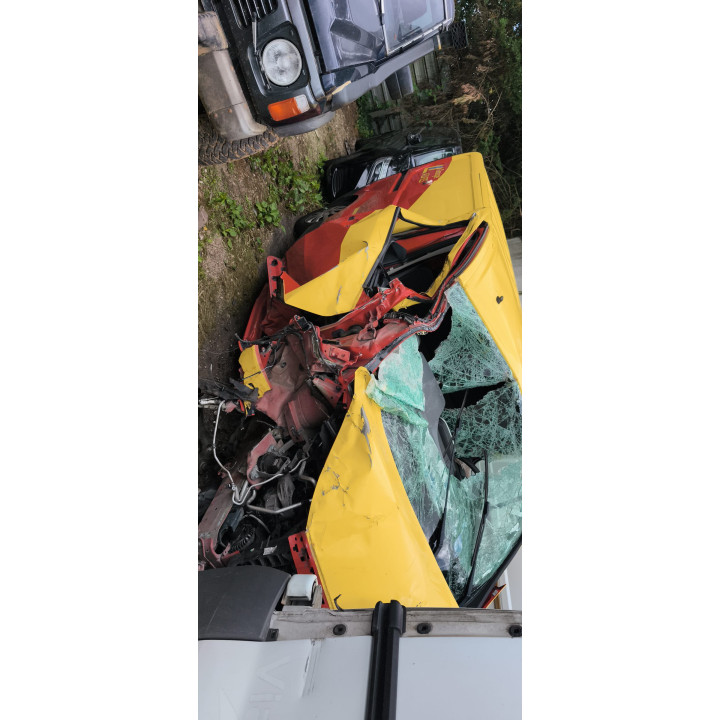 Feu arriere principal droit (feux) RENAULT TRAFIC 3 COURT Photo n°11