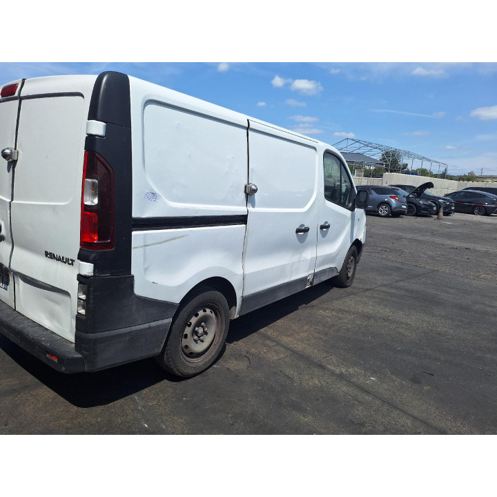 Feu arriere principal droit (feux) RENAULT TRAFIC 3 COURT Photo n°13