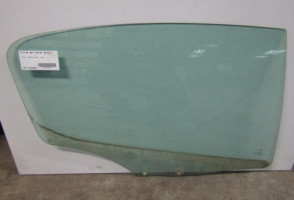 Vitre arriere droit PEUGEOT 407