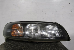 Optique avant principal droit (feux)(phare) VOLVO V 70 1