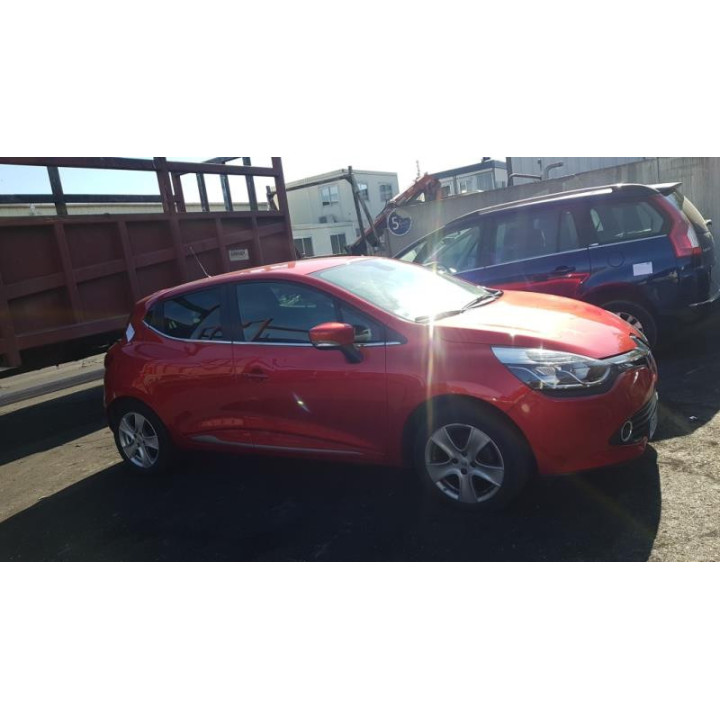 Verin de coffre RENAULT CLIO 4 Photo n°5