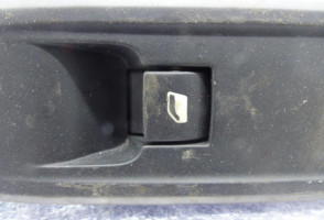 Interrupteur de leve vitre avant droit CITROEN C3 2