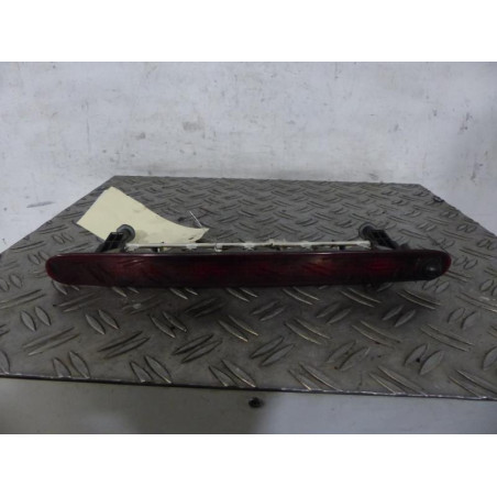 Feu arriere stop central SUZUKI SWIFT 3