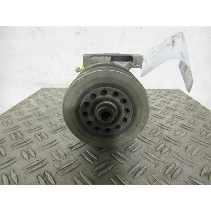 Compresseur clim FIAT GRANDE PUNTO Photo n°3