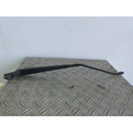 Bras essuie glace avant droit SUZUKI SWIFT 3