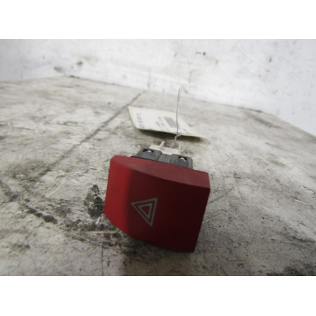 Bouton de warning SKODA OCTAVIA 2