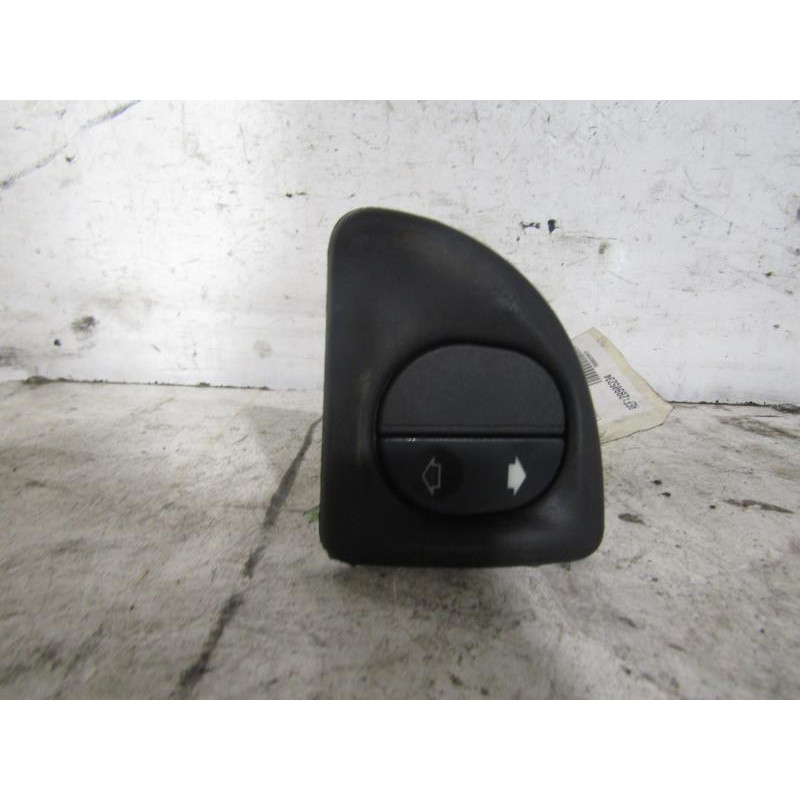Interrupteur de leve vitre avant droit FORD TRANSIT CONNECT 1 Photo n°1