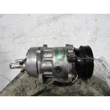 Compresseur clim RENAULT MEGANE 1 Photo n°4