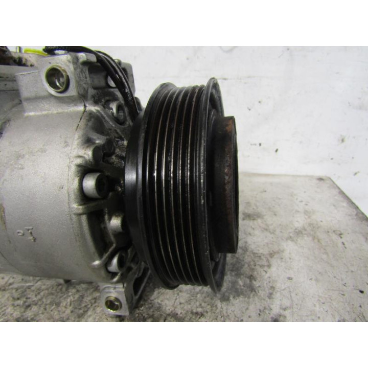 Compresseur clim AUDI A4 1 Photo n°5