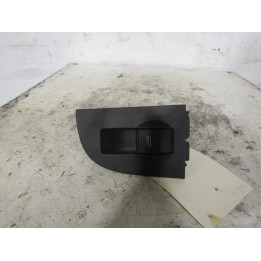 Interrupteur de leve vitre arriere droit AUDI A6 2 Photo n°1