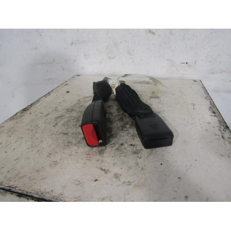 Attache ceinture arriere droit DAIHATSU SIRION 2