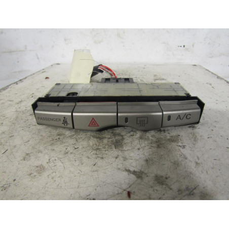 Bouton de warning DAIHATSU SIRION 2