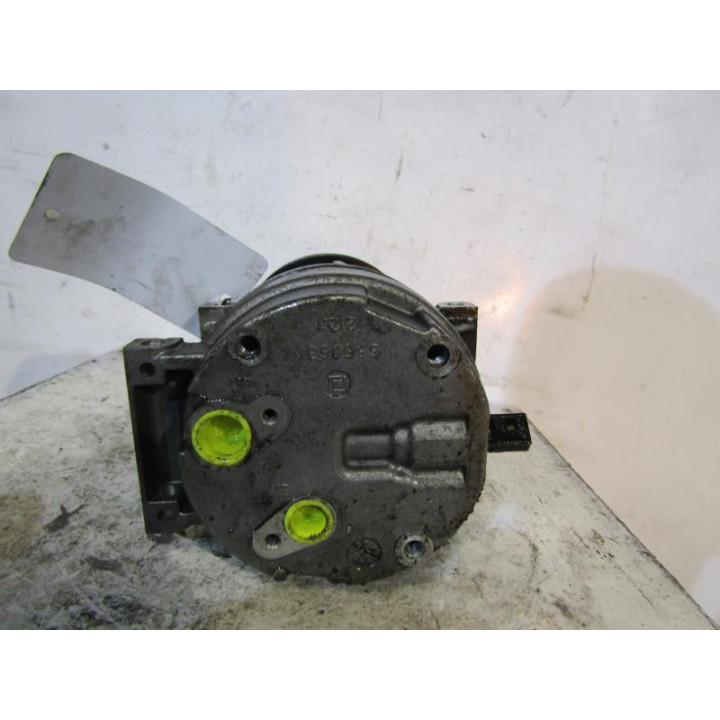 Compresseur clim RENAULT LAGUNA 2 Photo n°3