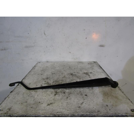 Bras essuie glace avant gauche SUZUKI SWIFT 3