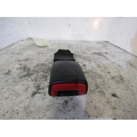 Attache ceinture arriere gauche SUZUKI SWIFT 3