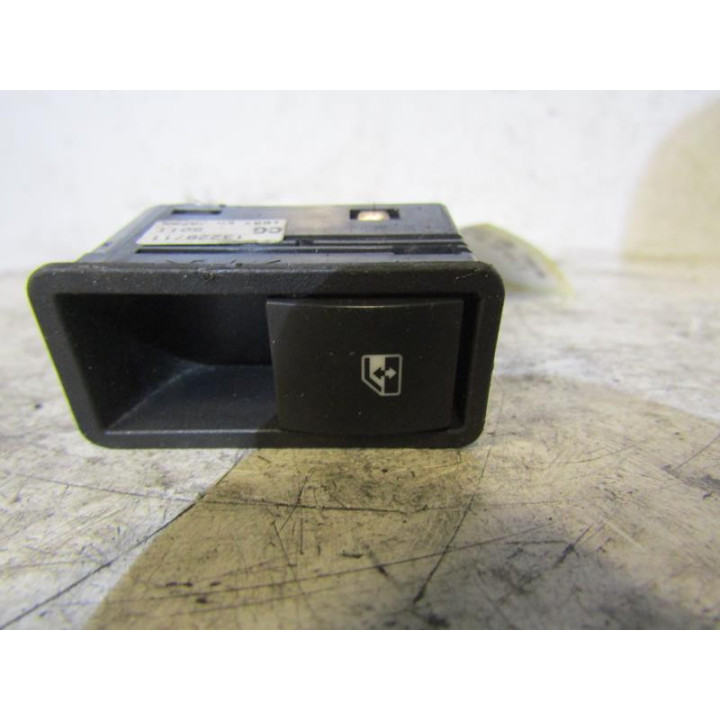 Interrupteur de leve vitre arriere droit OPEL ASTRA H Photo n°2
