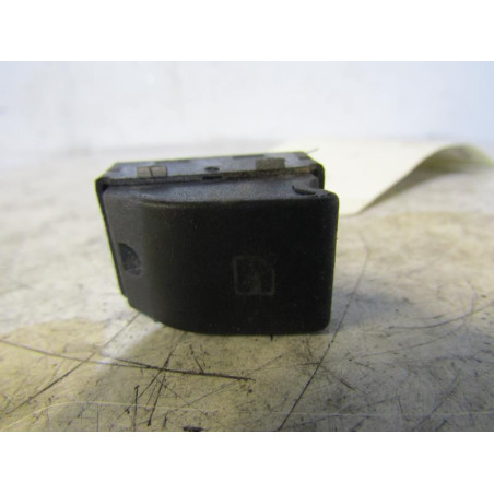 Interrupteur de leve vitre avant droit VOLKSWAGEN FOX
