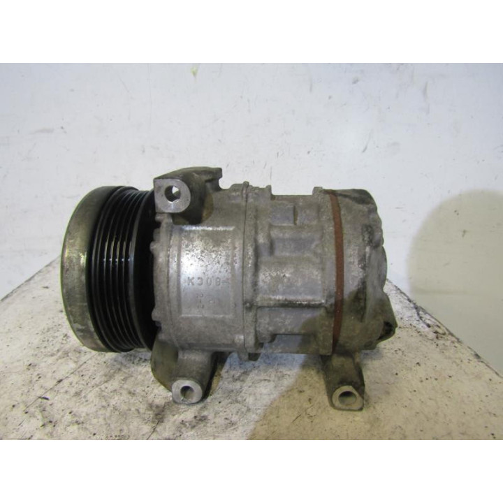 Compresseur clim FIAT GRANDE PUNTO Photo n°2