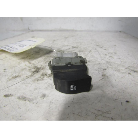 Interrupteur de leve vitre avant droit RENAULT SCENIC 2