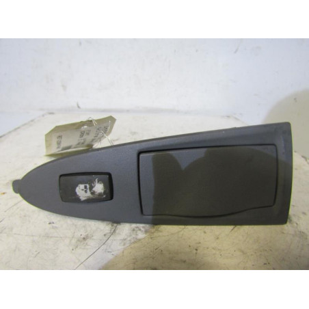 Interrupteur de leve vitre avant droit FIAT CROMA 2