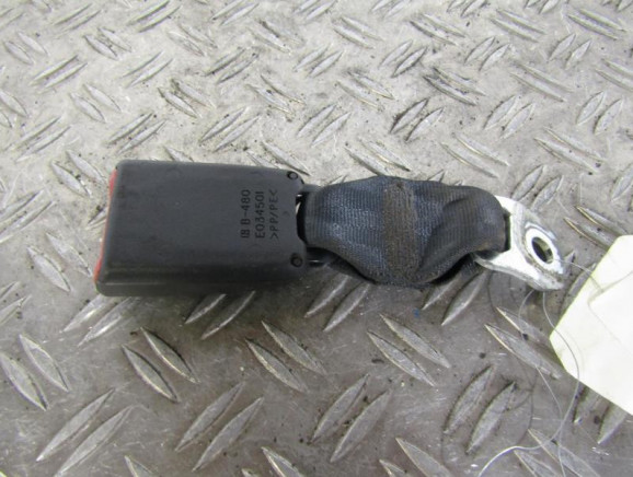 Attache ceinture arriere droit TOYOTA AYGO 1 Photo n°1