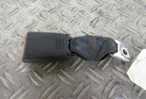 Attache ceinture arriere droit TOYOTA AYGO 1